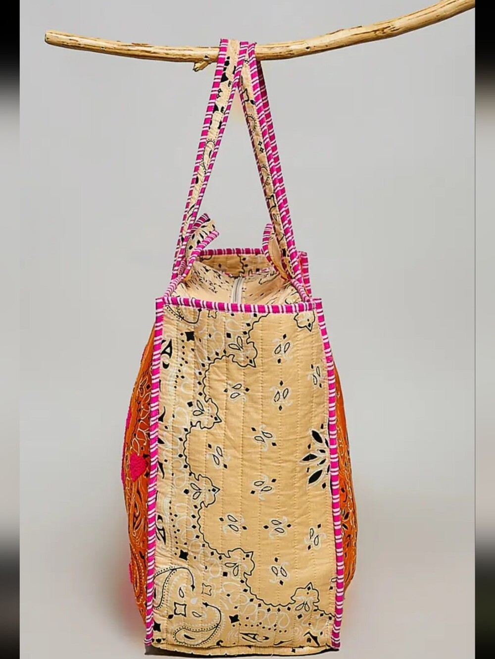 POL LOVE Bandana Quilted Tote Bag Textured Print In Orange/Pink Large NWT $98 - Picture 4 of 15